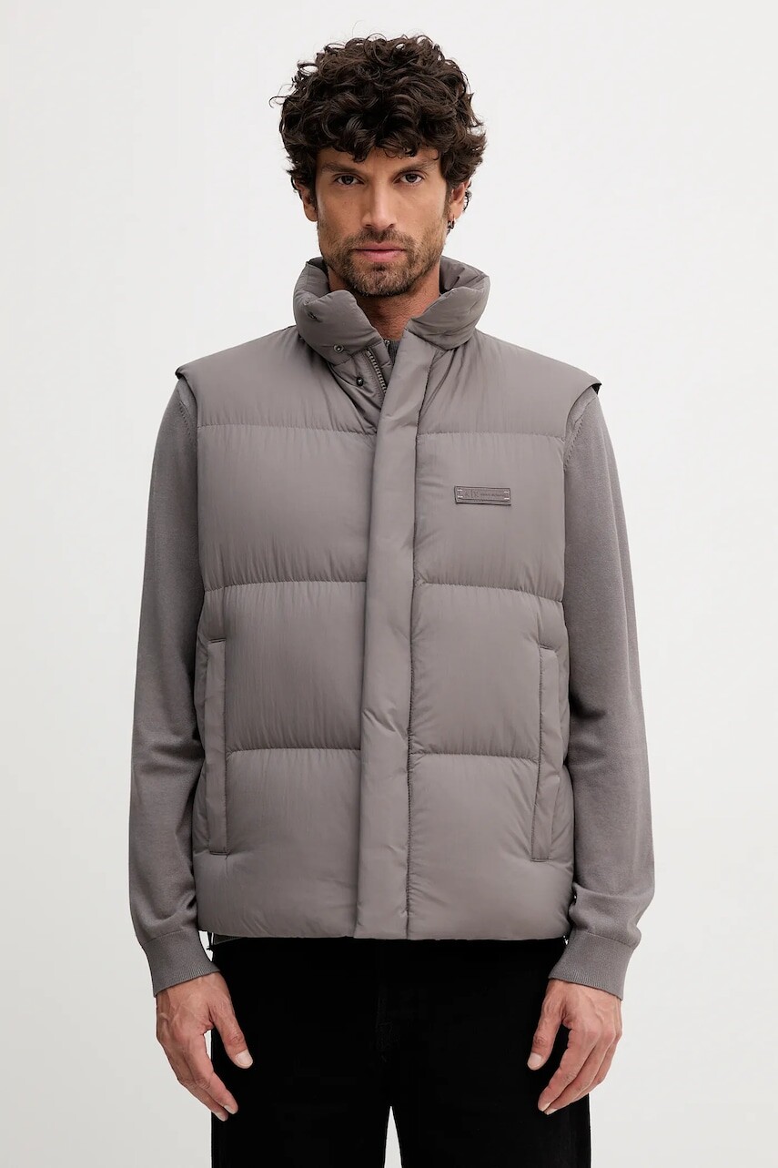 Páperová vesta Armani Exchange šedá farba, zimná, XM001100 AF16340