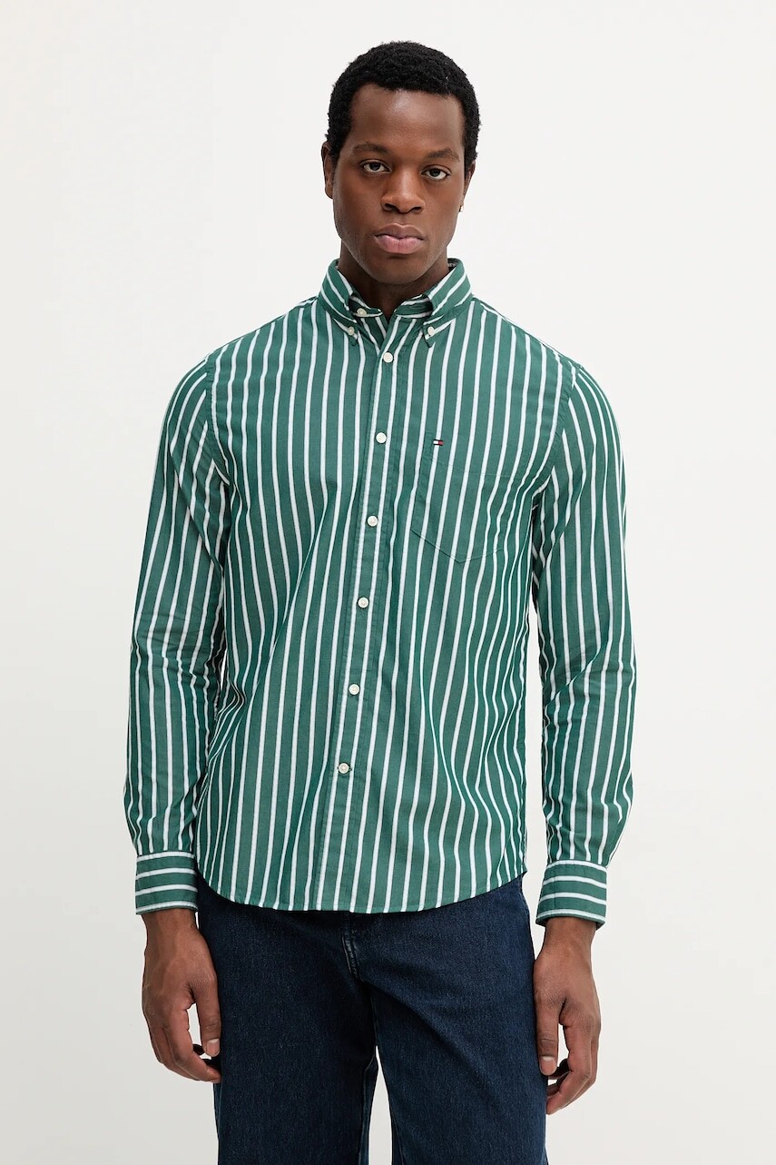 Bavlnená košeľa Tommy Hilfiger zelená farba, regular, s golierom button-down, MW0MW40456