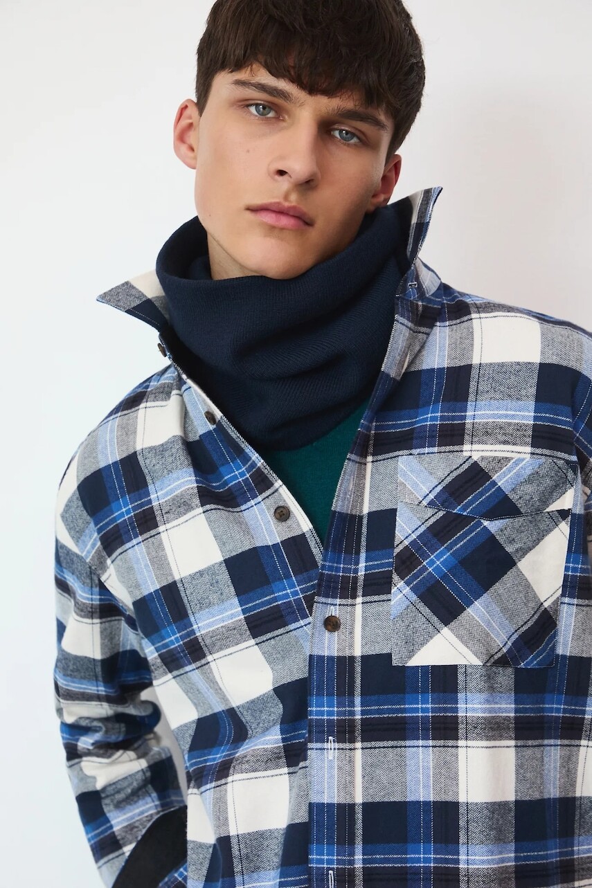 Šál komín Medicine tmavomodrá farba, jednofarebná