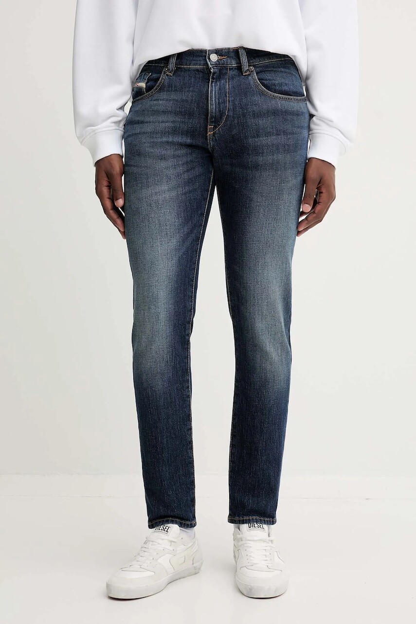 Rifle Diesel 2019 D-STRUKT L.32 tmavomodrá farba, A03558.0DBED