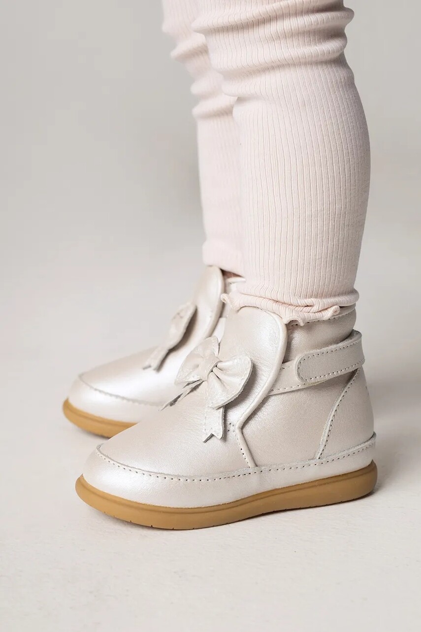 Kožené topánky pre bábätká Donsje Cemilla Shoes béžová farba, 1500200