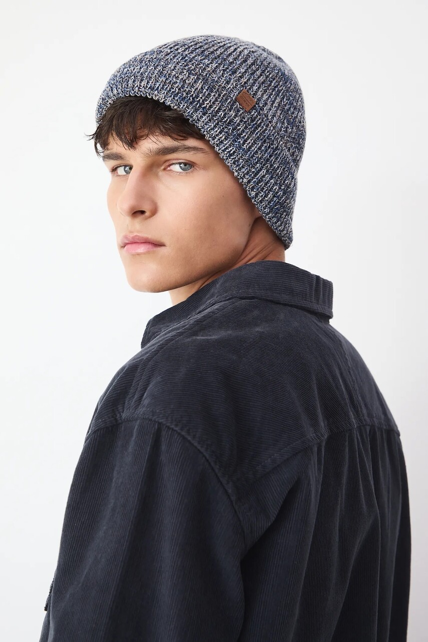 Čiapka Medicine tmavomodrá farba, z hrubej pleteniny