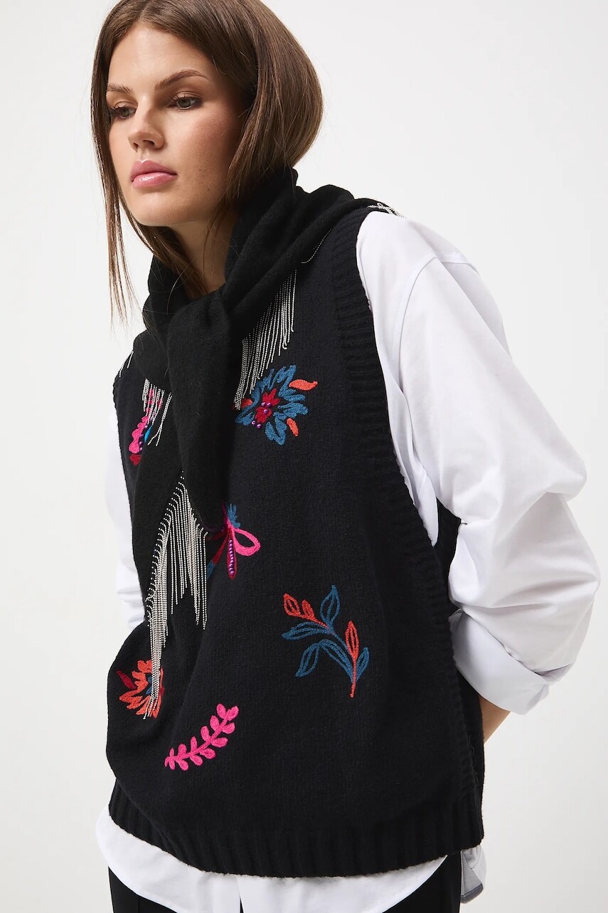 Vesta s prímesou vlny Medicine čierna farba