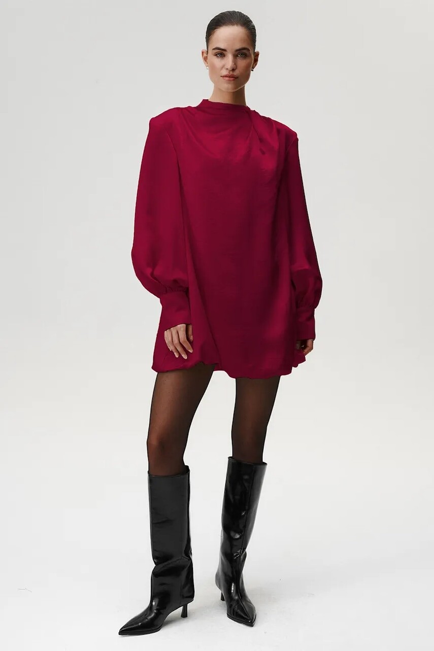 Šaty Undress Code bordová farba, mini, áčkový strih, 1079