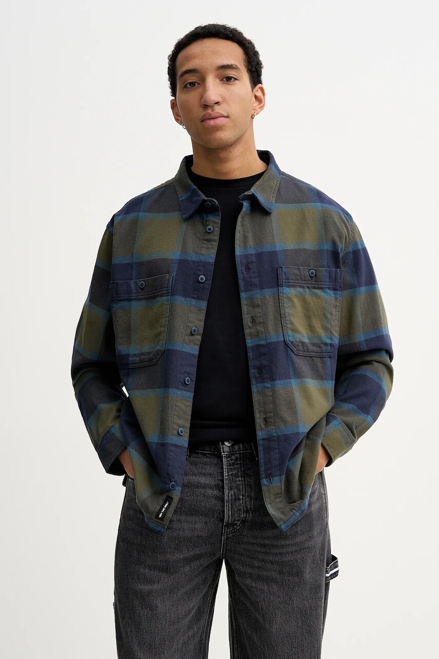 Bavlnená košeľa Vans zelená farba, voľný strih, s klasickým golierom, VN000P7ZF0O1