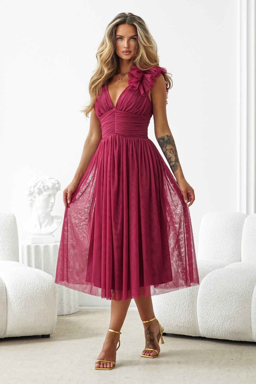 Warsaw Dress Bordové tylové midi šaty Veľkosť: XS