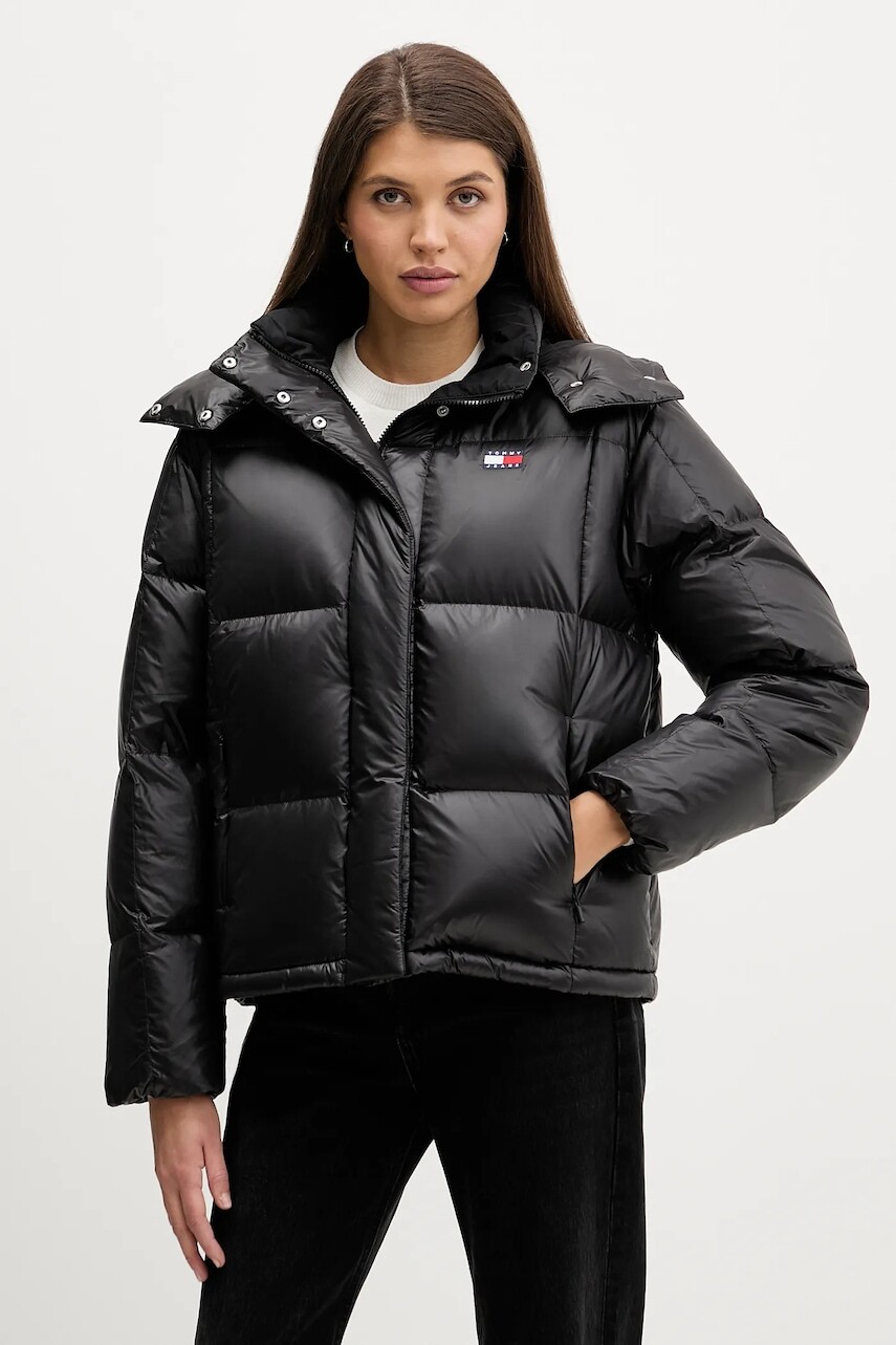 Páperová bunda Tommy Jeans čierna farba, zimná, DW0DW22040