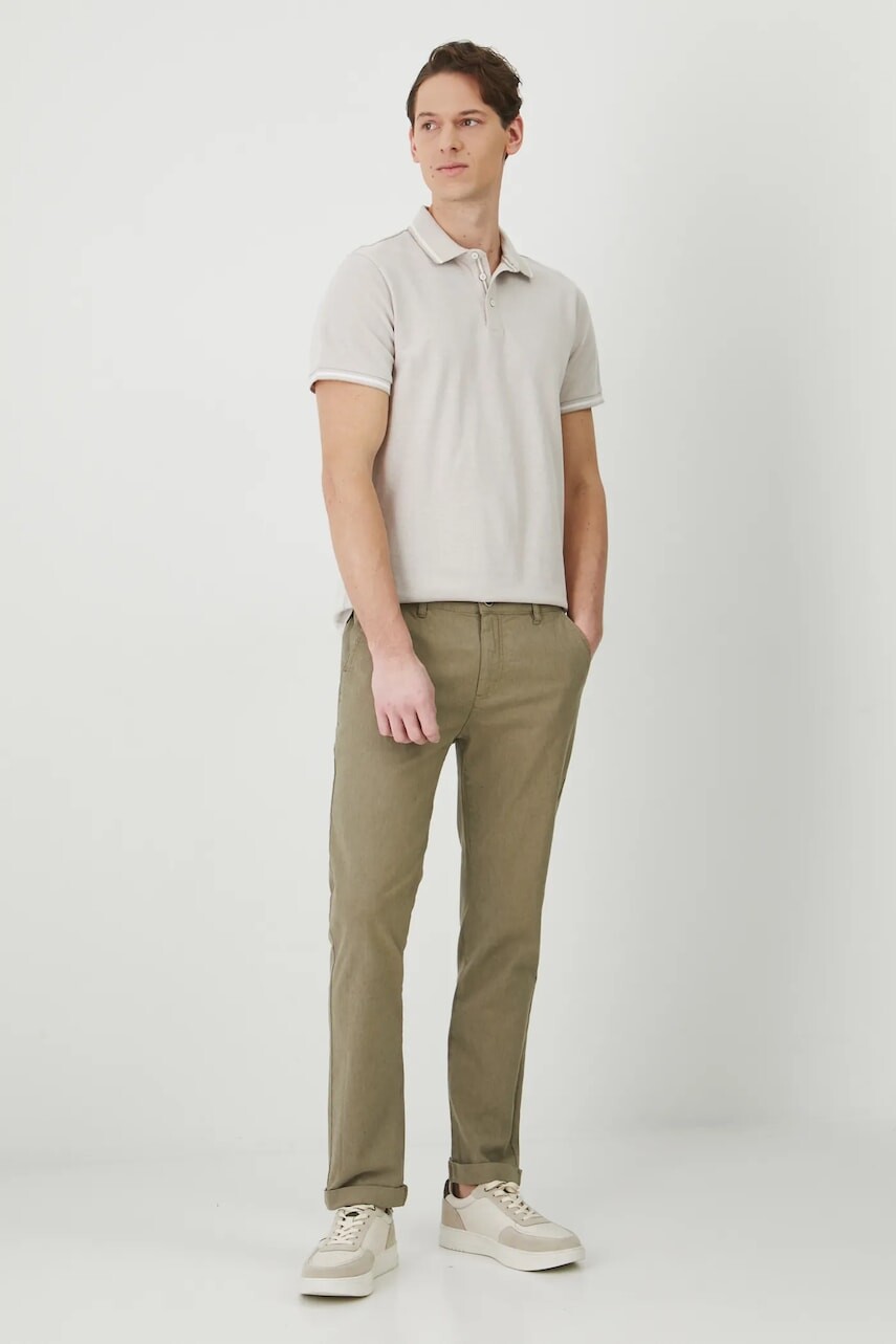 Nohavice s prímesou ľanu Medicine zelená farba, priliehavé