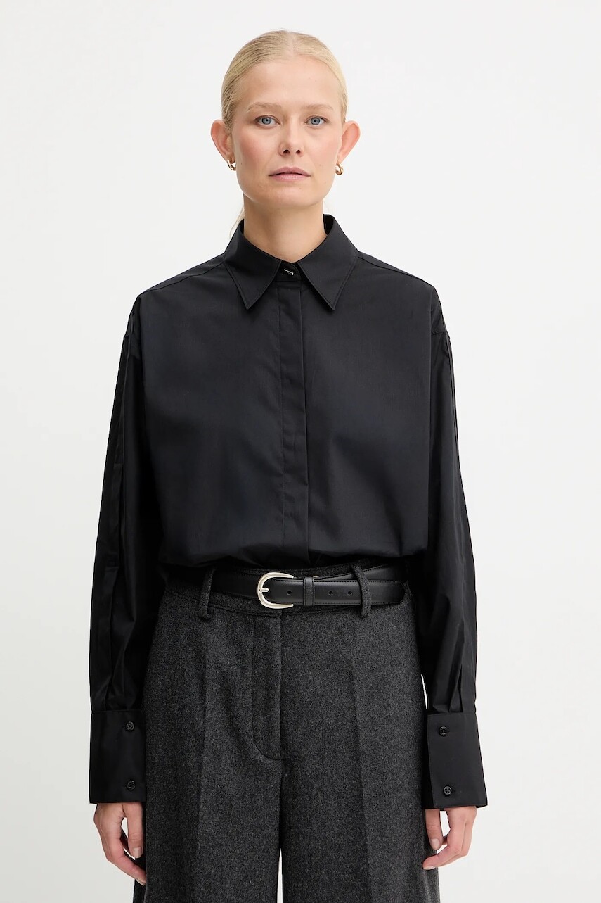 Bavlnená košeľa BOSS čierna farba, voľný strih, s klasickým golierom, 50548455