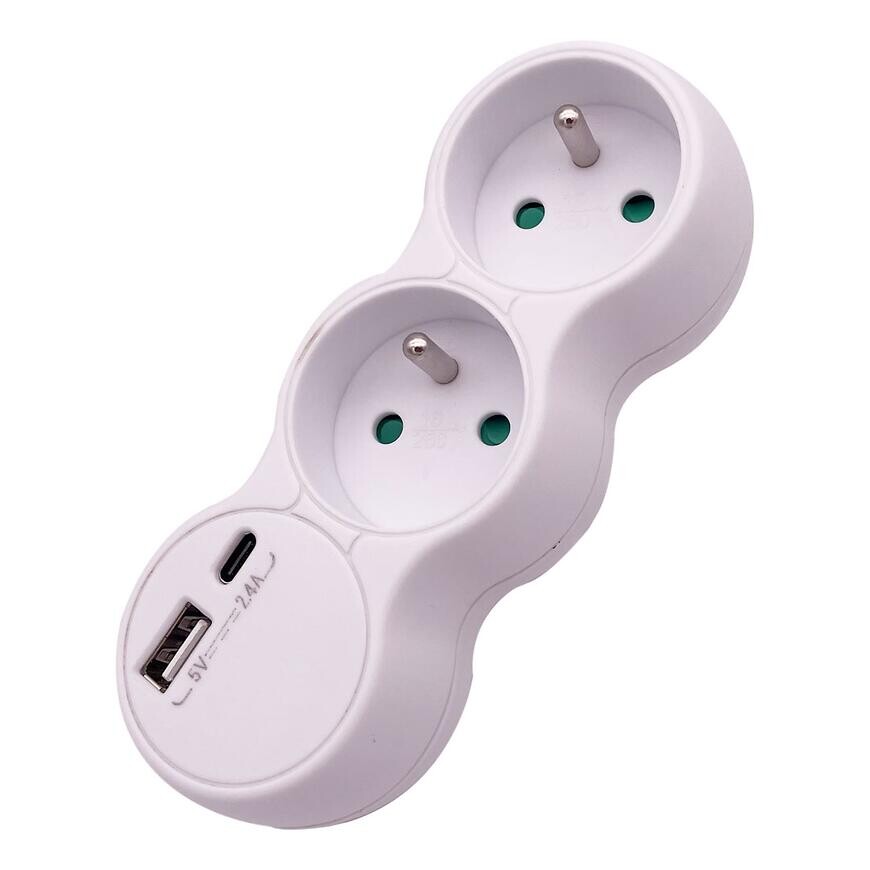 Adaptér 2X2P+Z + USB TYP A UND C 2.4A