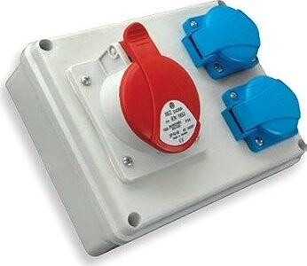 SEZ-CZ Minizásuvková rozvodnice Praktik, IP 54, 1 × 1653, 2 × 230 V