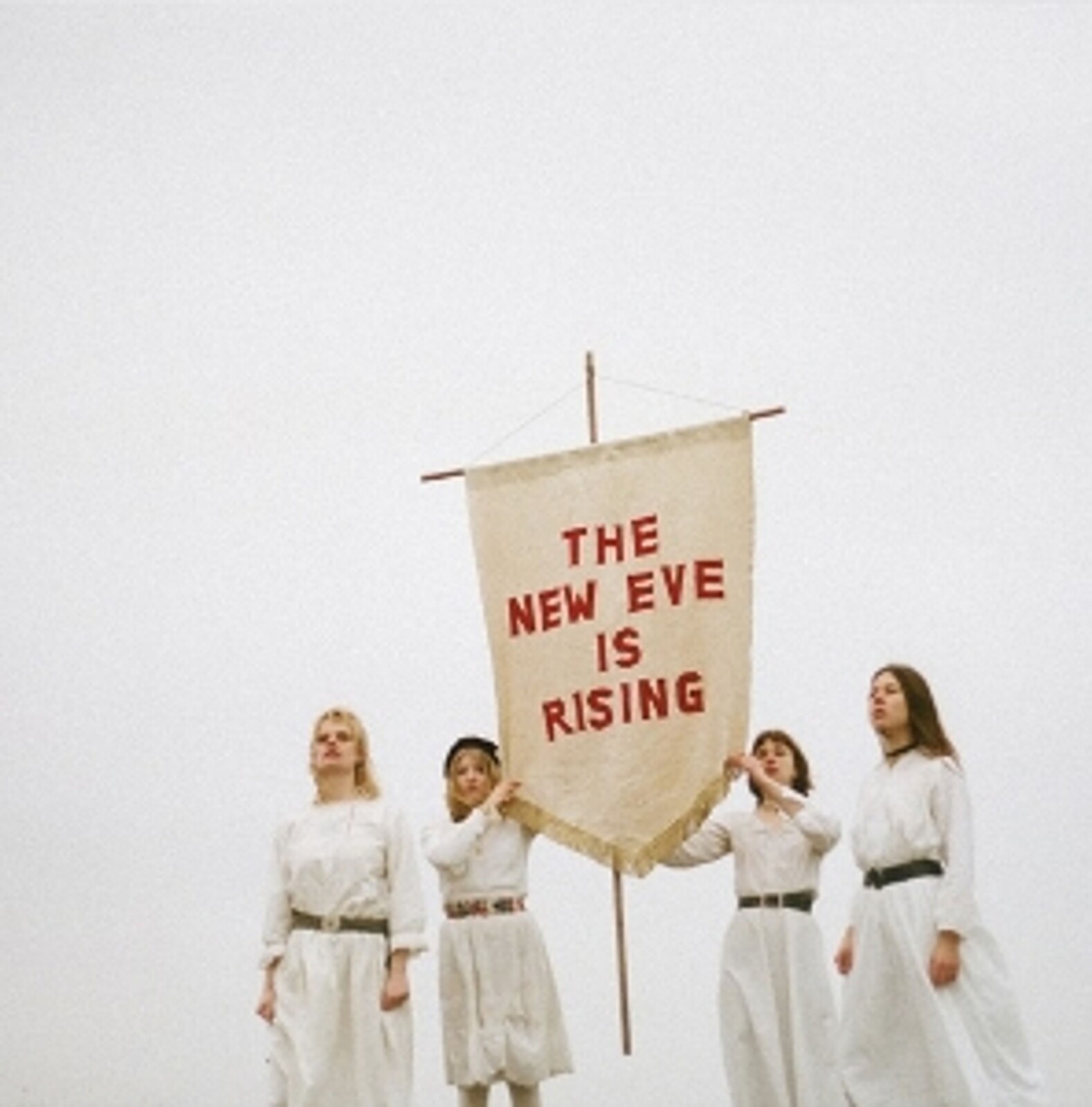The New Eves, THE NEW EVE IS RISING, CD