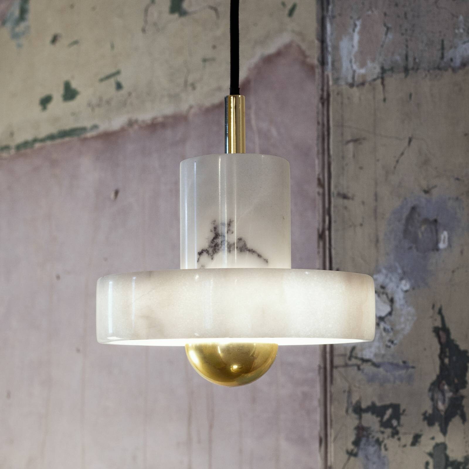 Tom Dixon LED závesné svietidlo Stone, biela, Ø 18 cm, mramor