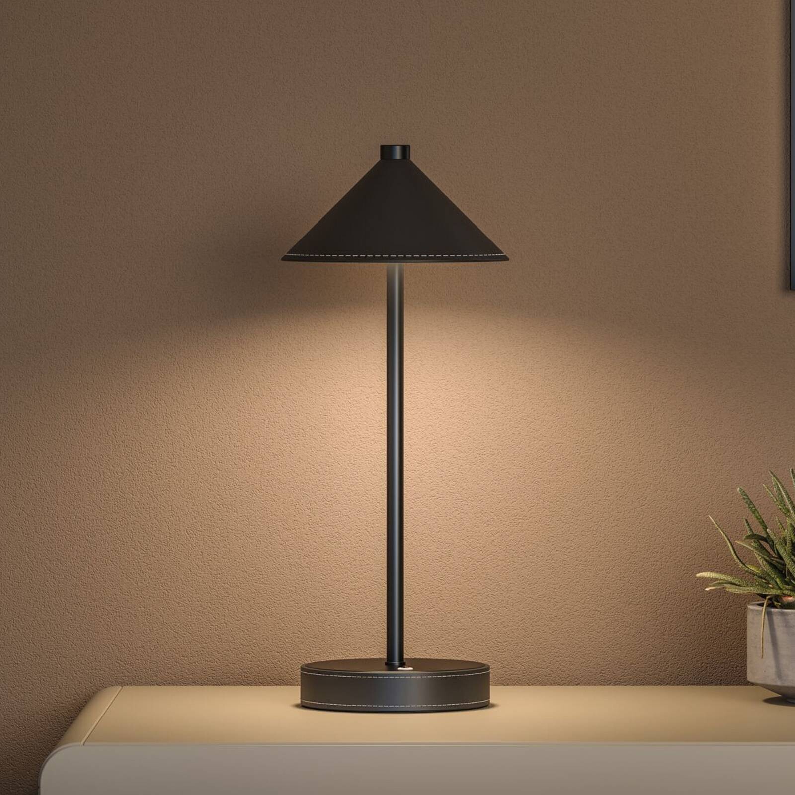 Paulmann stolová LED lampa na batérie Pellini, čierna 37 cm stmievateľné CCT