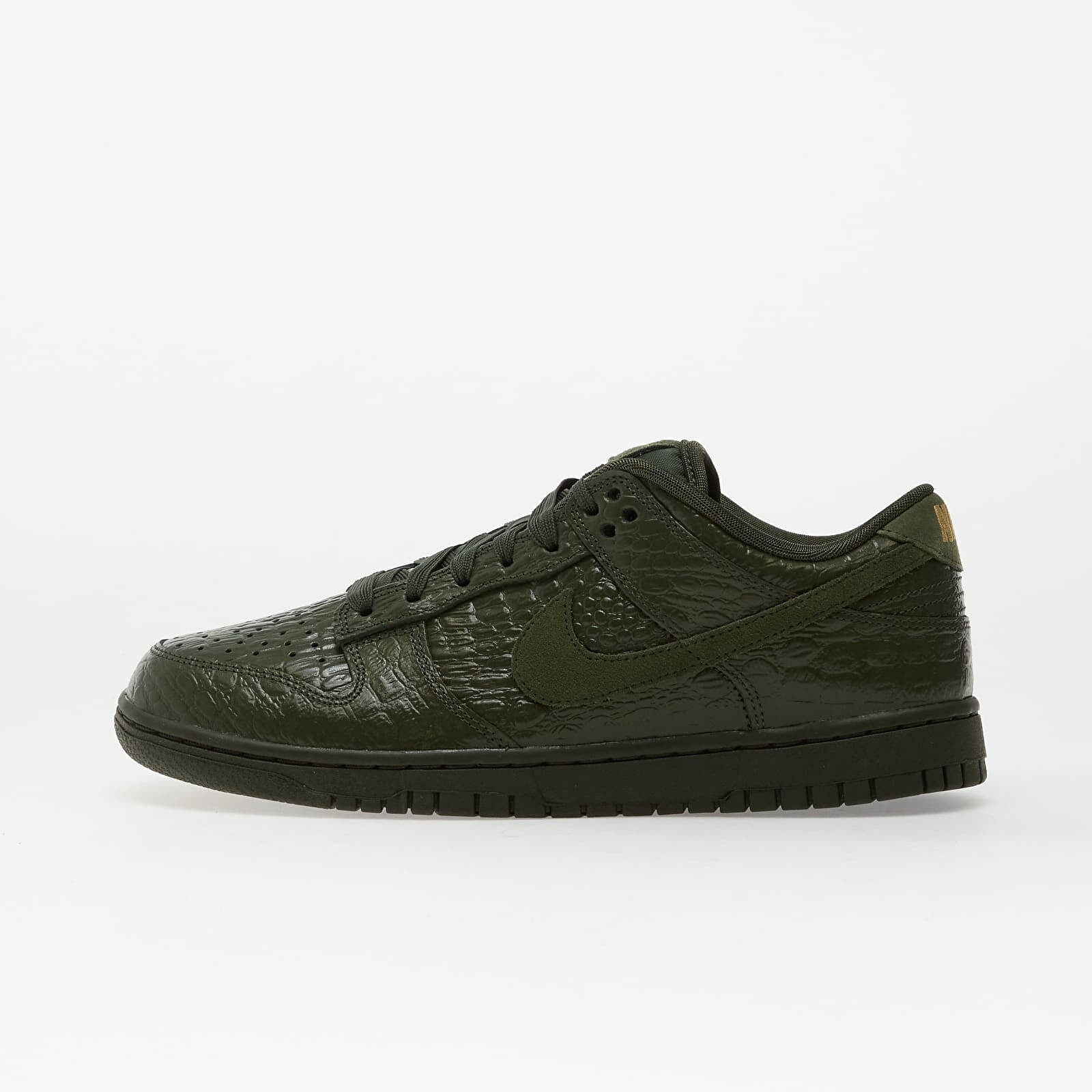 Tenisky Nike Dunk Low Carbon Green/ Carbon Green-Metallic Gold EUR 36.5