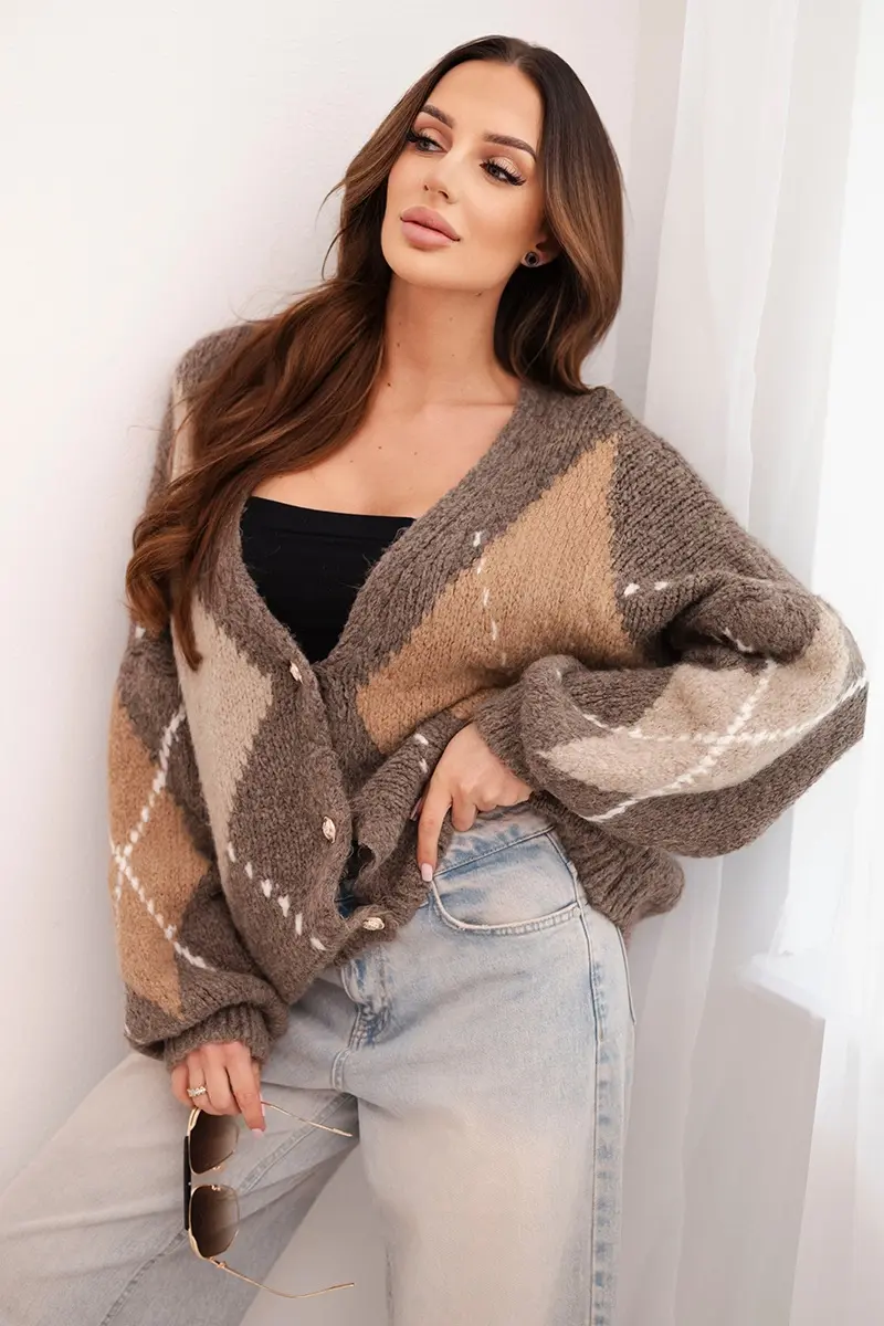 Dámsky kardigan s diamantovým vzorom