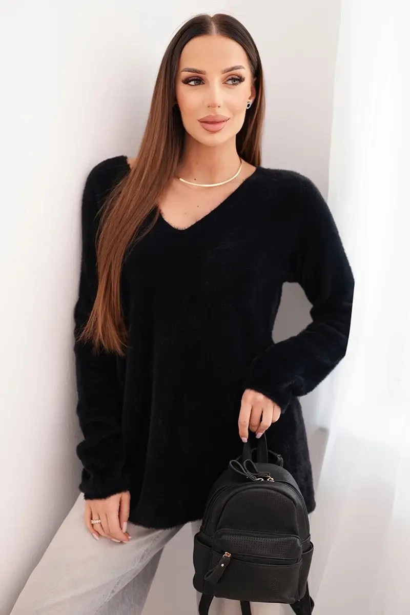 Kesi Włoski Dámsky sveter s vlnou a výstrihom do V čierny