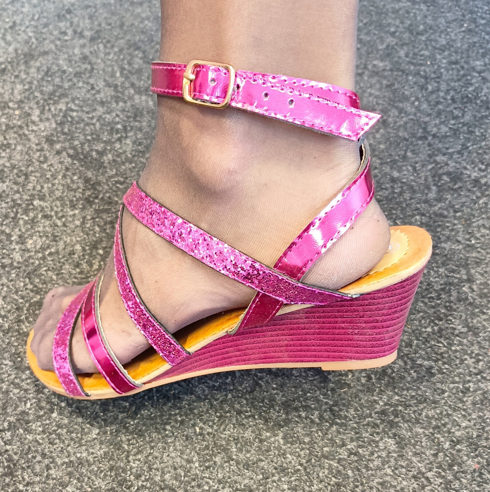 Nio Nio fuchsiové sandále pre ženy - Sweet Shoes 40