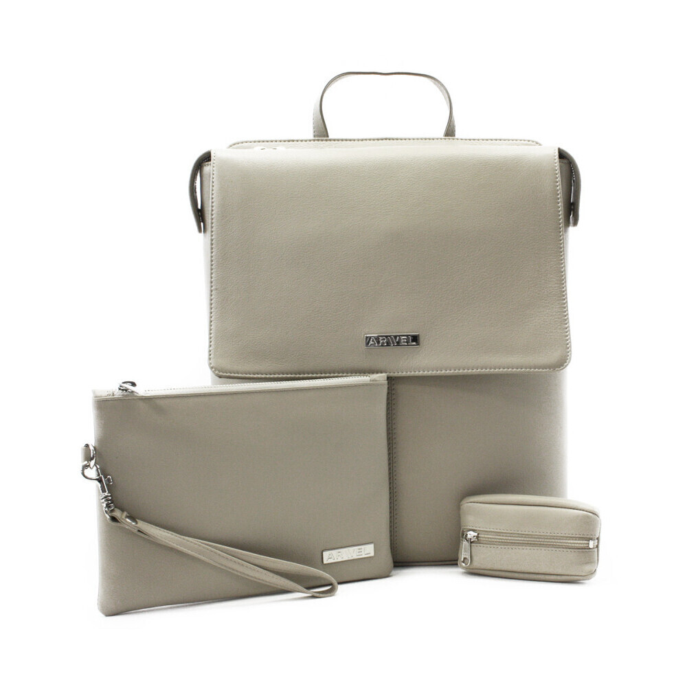 Súprava dámskeho batohu, etue a kľúčenky Arwel 1660 - sivá