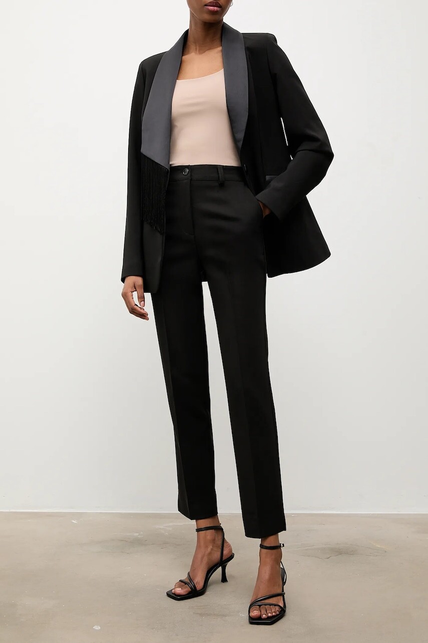 Nohavice Answear.LAB čierna farba, priliehavé, vysoký pás