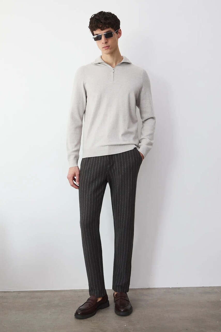 Tepláky Medicine šedá farba, vzorovaná