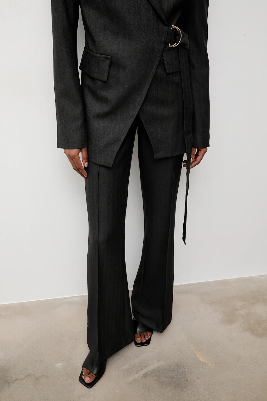 Nohavice Answear.LAB šedá farba, zvony, stredne vysoký pás