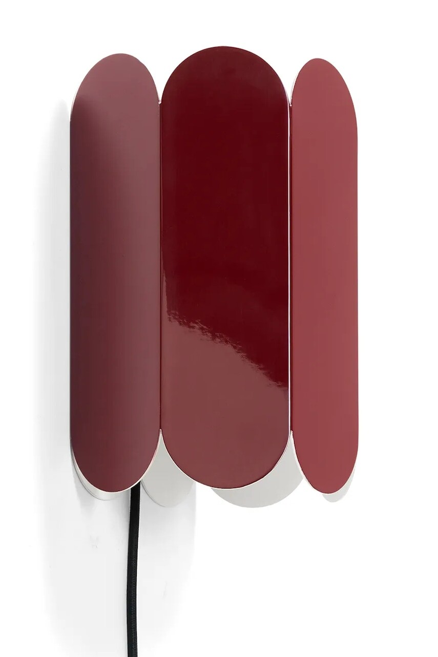 Nástenná lampa HAY Arcs 25 x 17 x 13 cm červená farba