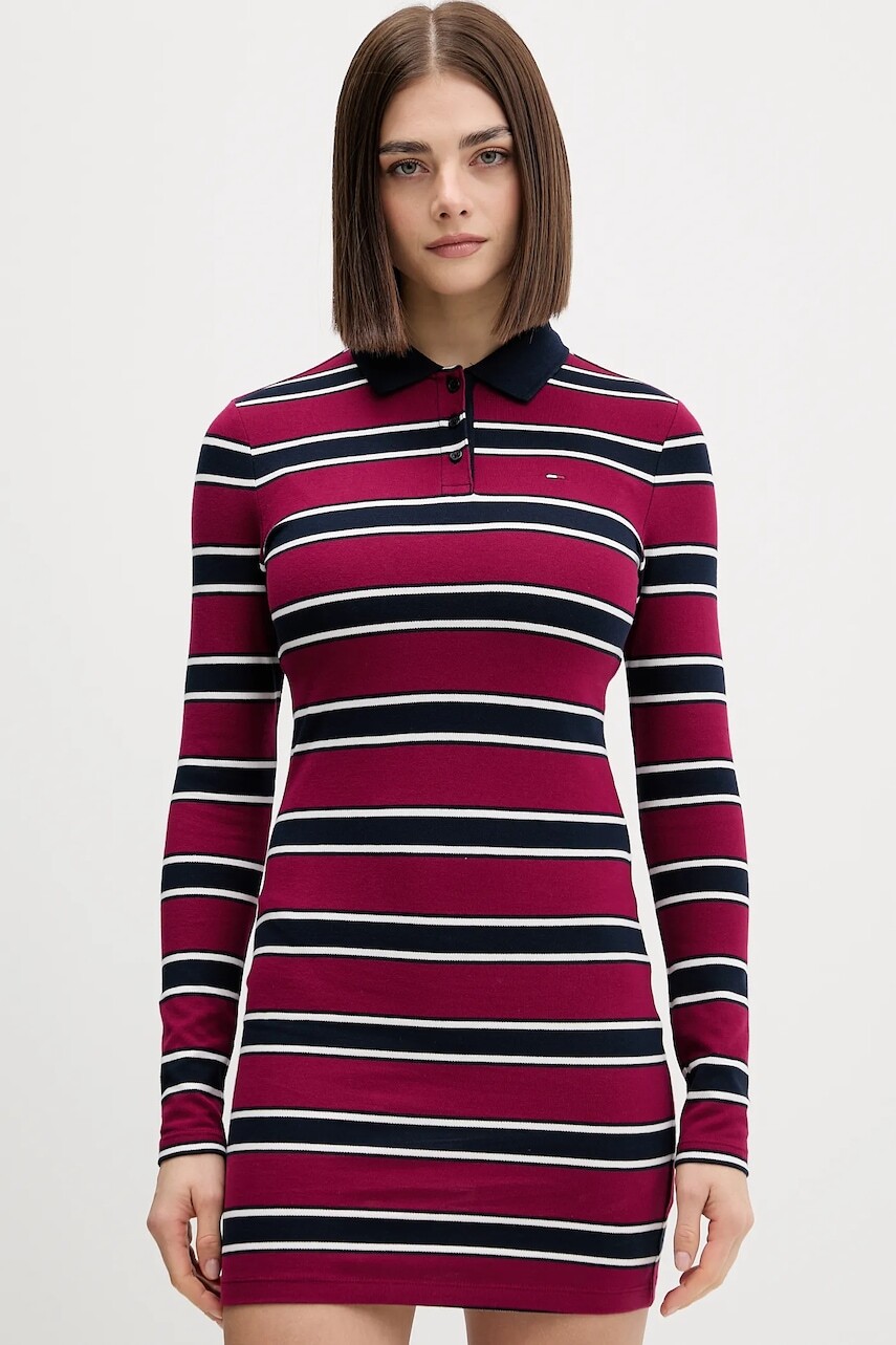 Šaty Tommy Jeans bordová farba, mini, priliehavé, DW0DW21901