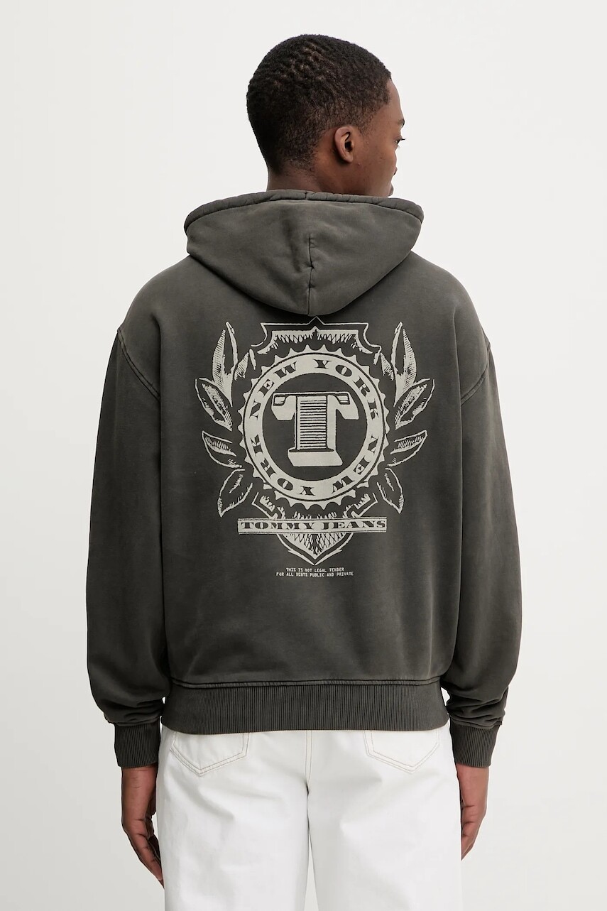 Bavlnená mikina Tommy Jeans šedá farba, s kapucňou, s potlačou, DM0DM22367