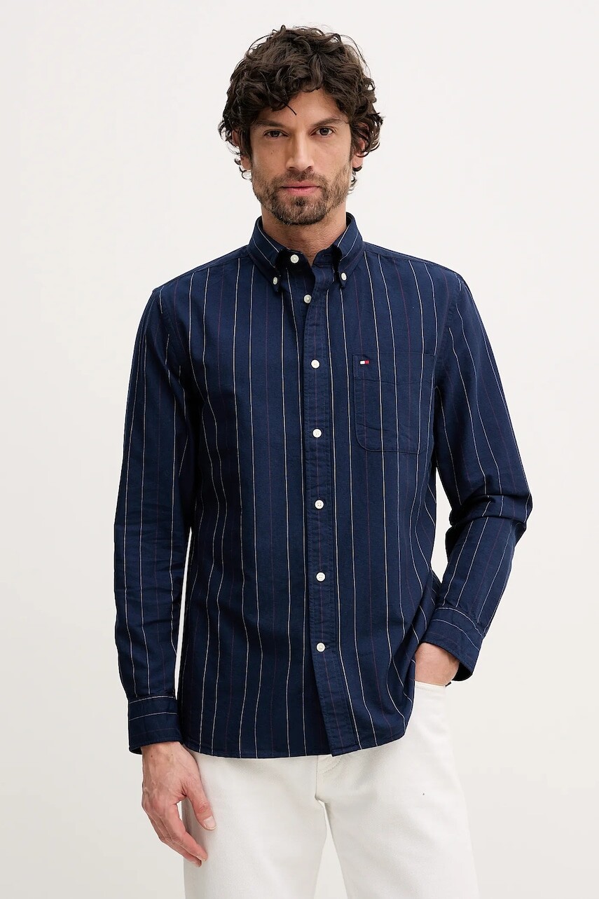 Bavlnená košeľa Tommy Hilfiger tmavomodrá farba, regular, s golierom button-down, MW0MW41694