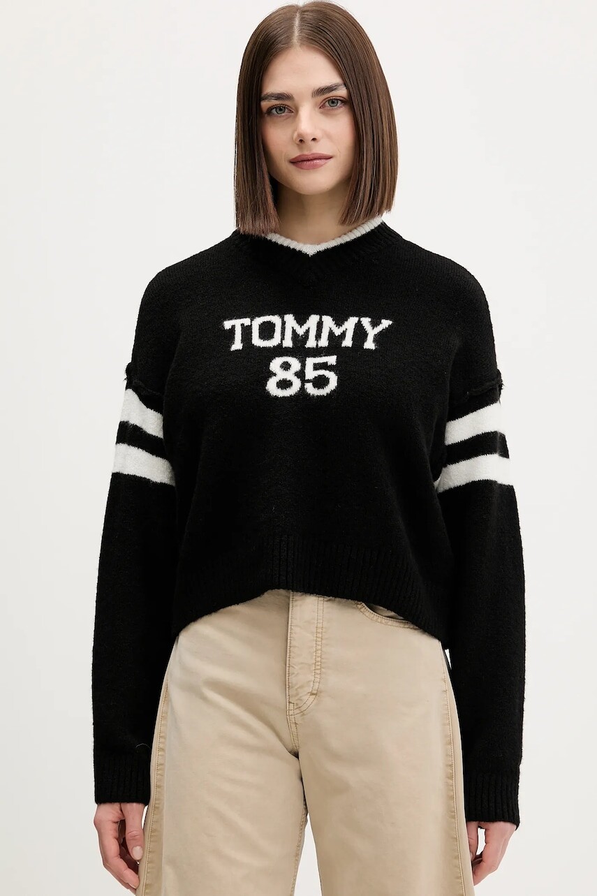Sveter s prímesou vlny Tommy Jeans čierna farba, DW0DW22033