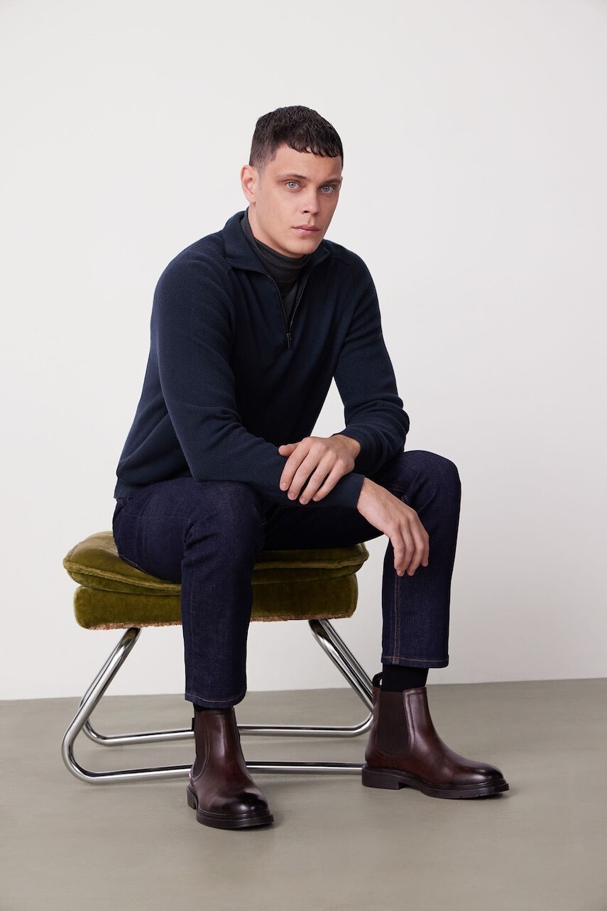 Sveter s prímesou vlny a kašmíru Medicine zelená farba, s polorolákom