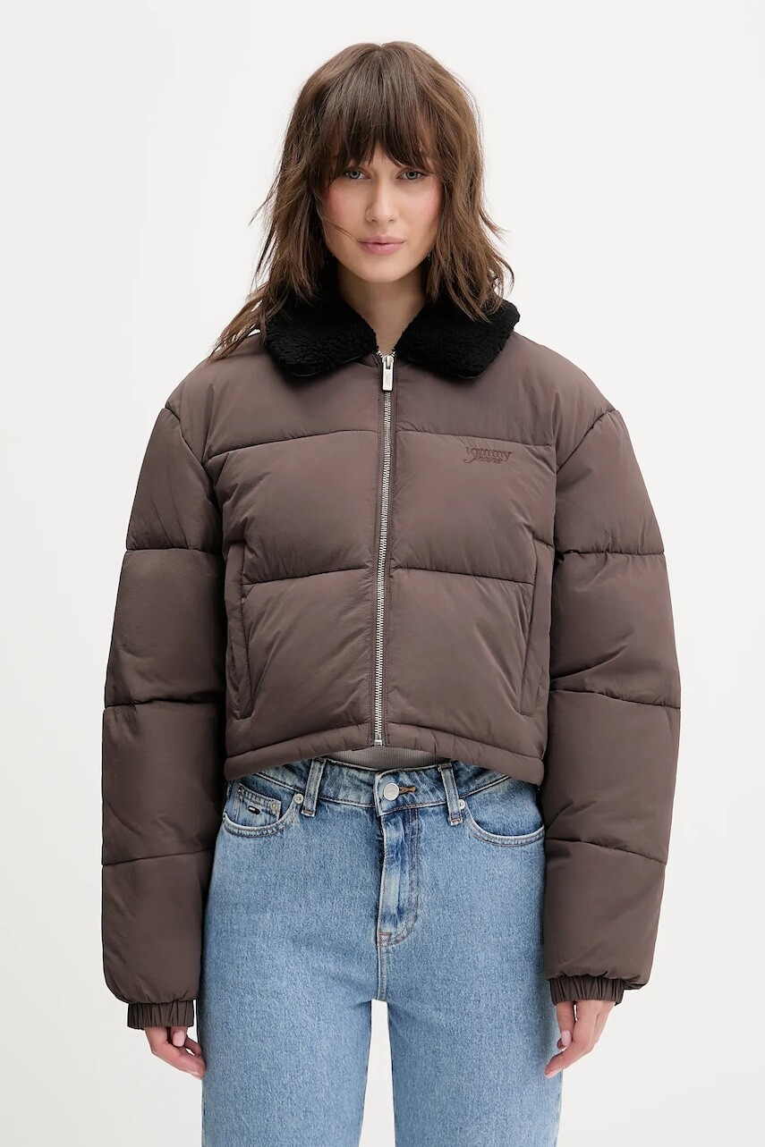 Bunda Tommy Jeans hnedá farba, zimná, DW0DW22049