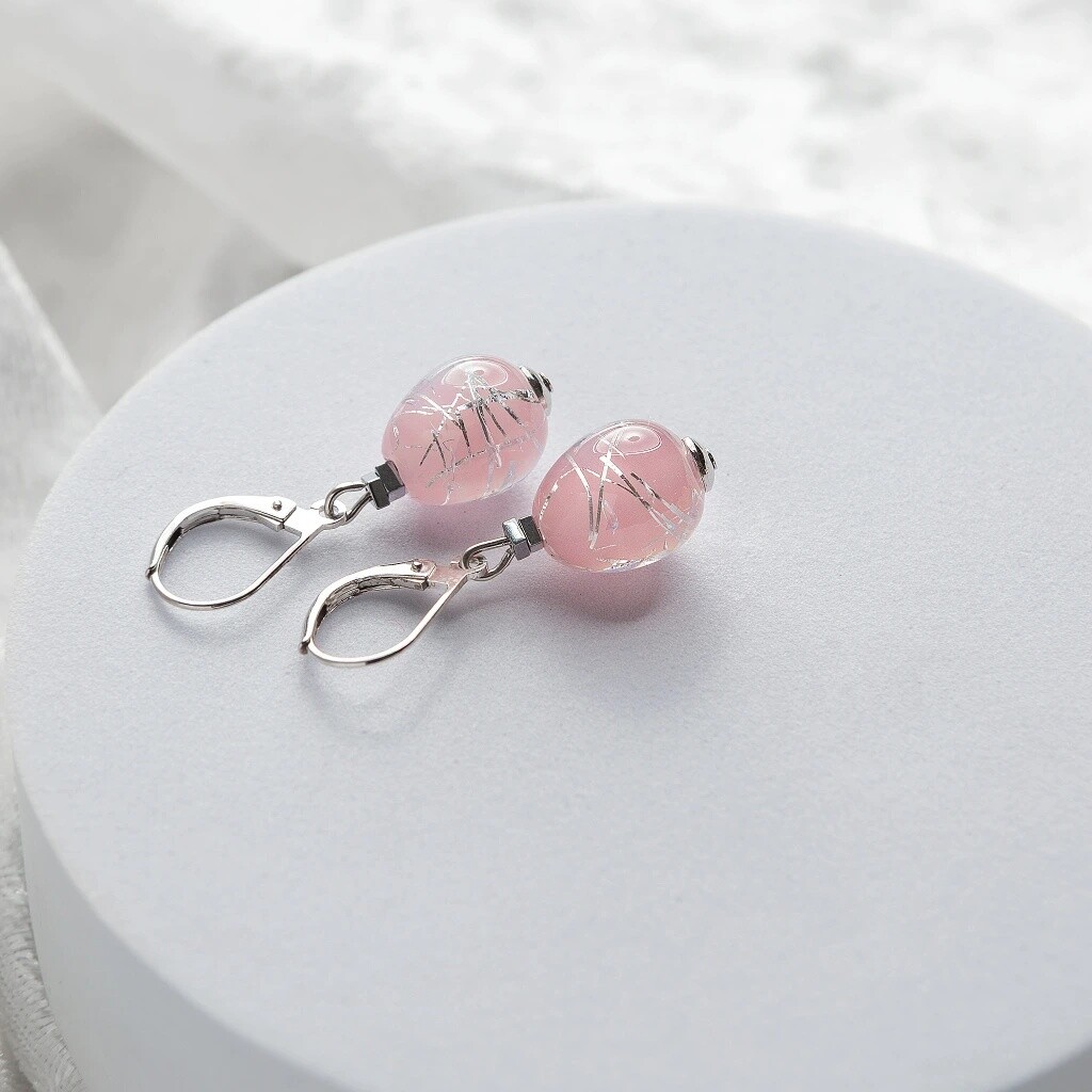 Lampglas Nežné náušnice Soft Pink Nude s rýdzim striebrom v perlách ENM5/AG/RHO