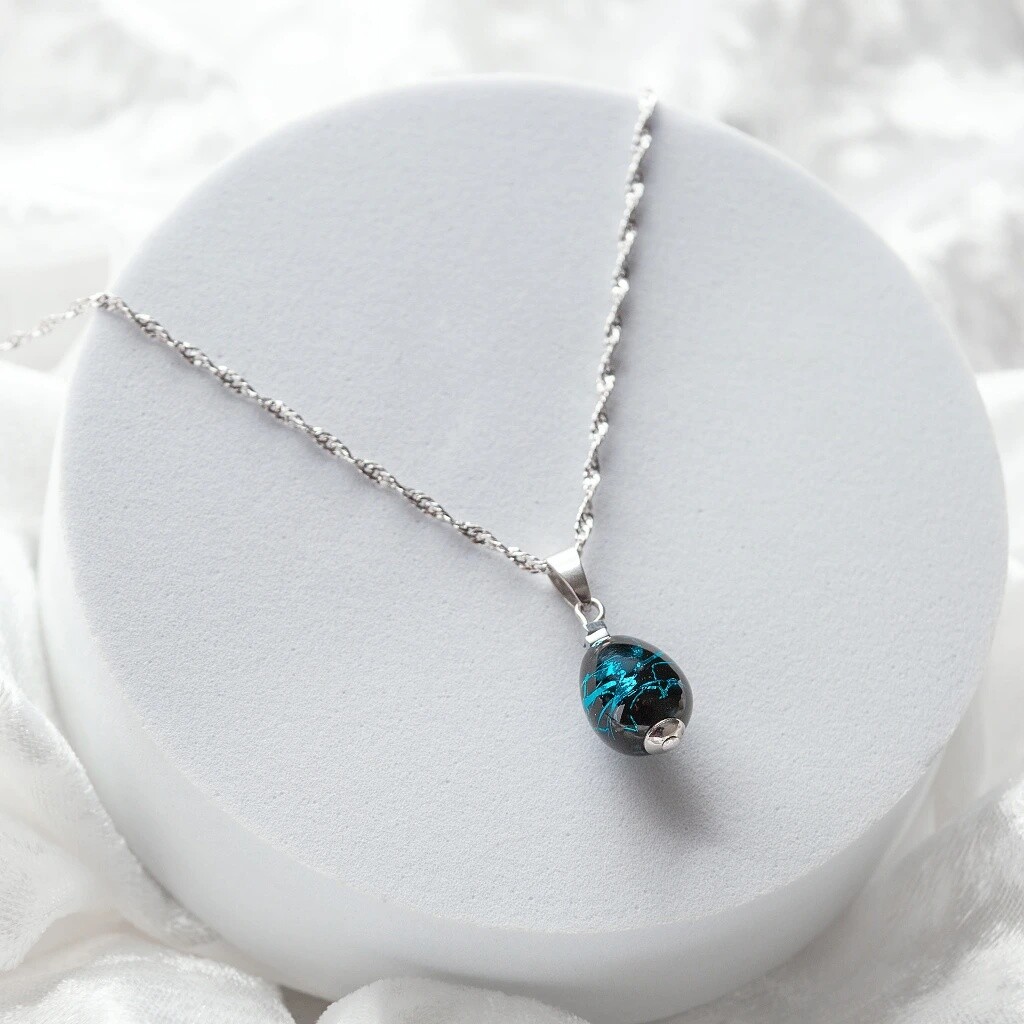 Lampglas Módny náhrdelník Cobalt Nude s rýdzim striebrom v perle Lampglas NNM3/AG/RHO 50 cm