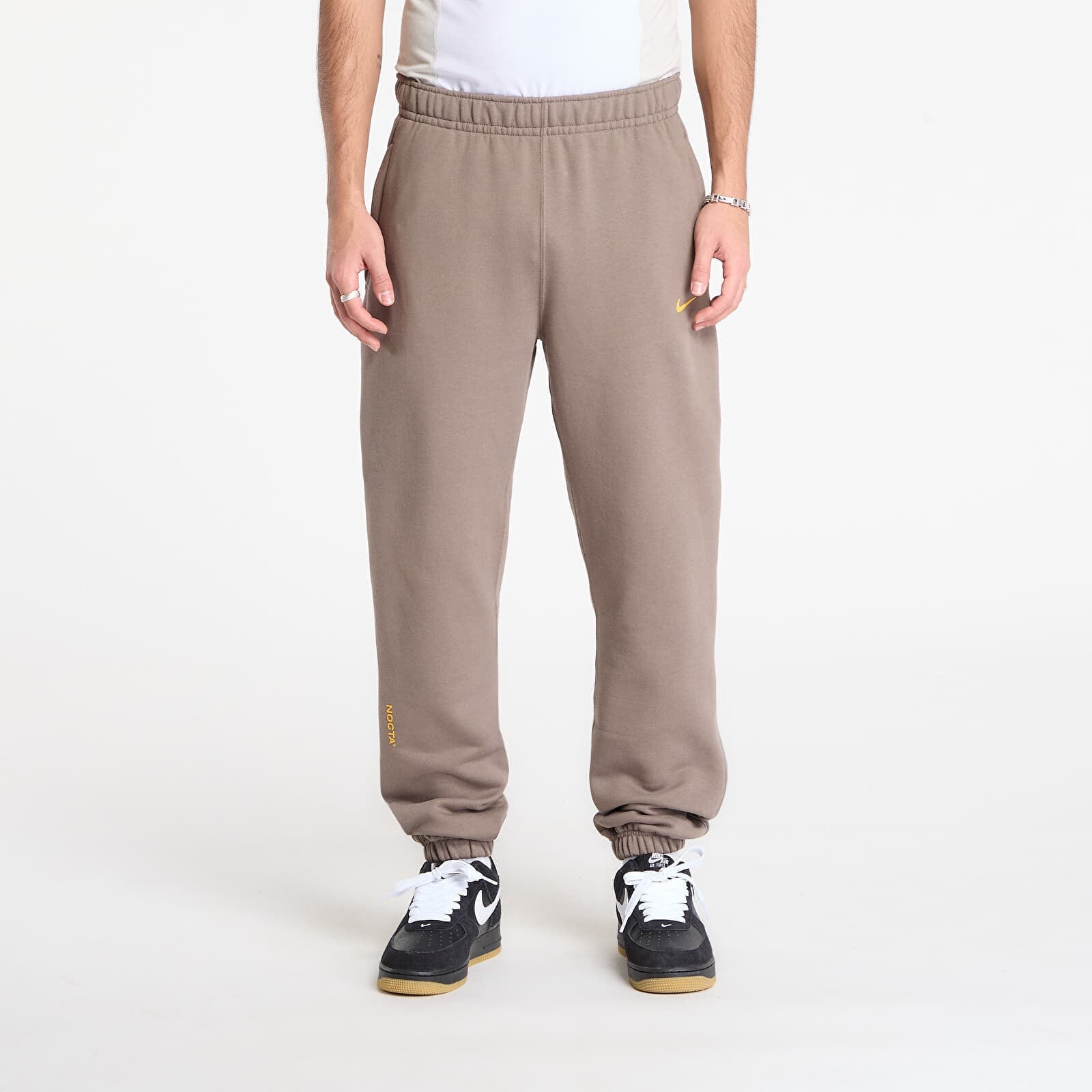 Tepláky Nike x NOCTA Fleece CS Sweatpants Olive Grey/ Yellow Ochre XL