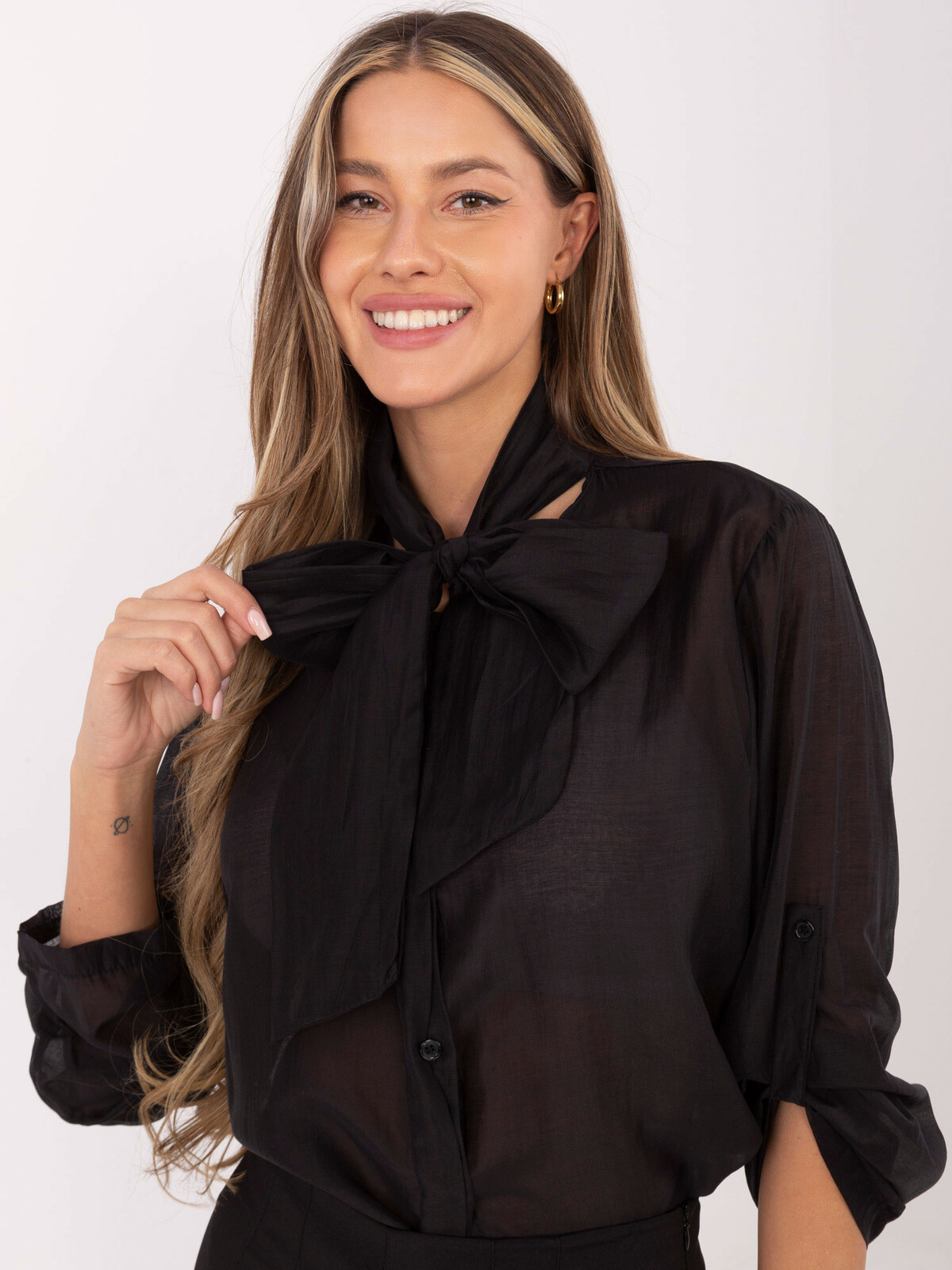 Čierna blúzka s mašľou