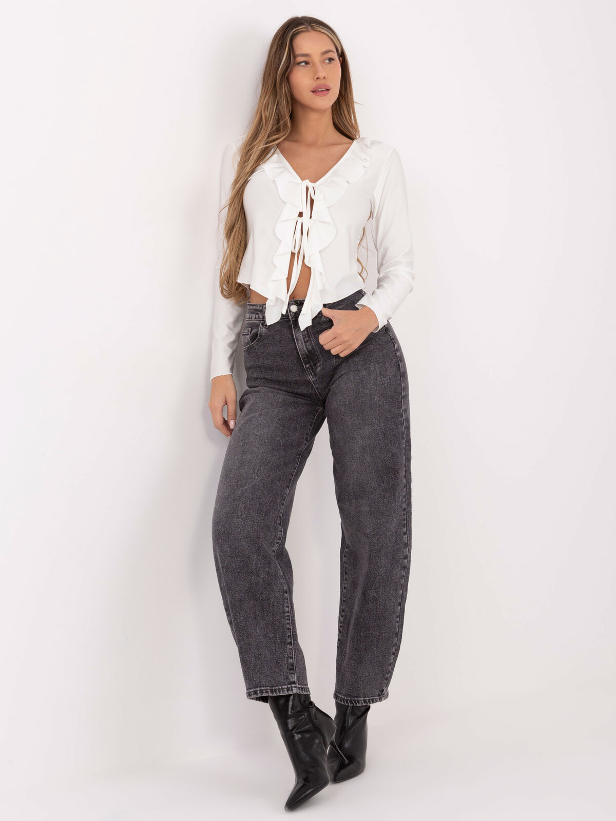 Jednofarebná blúzka s dlhým rukávom