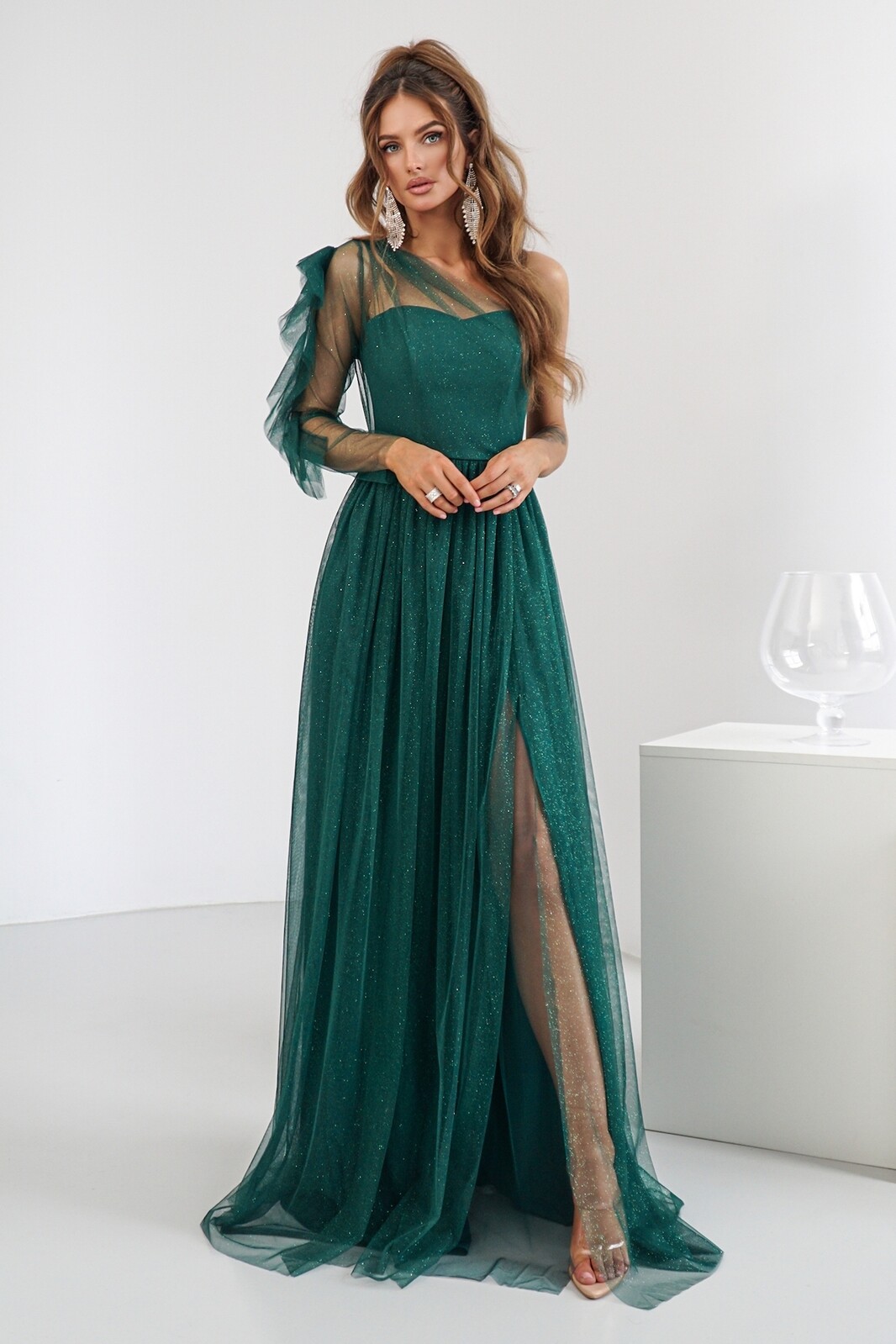 Warsaw Dress Poškodený tovar - Smaragdové tylové trblietavé šaty Veľkosť: L