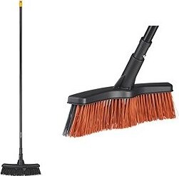 FISKARS Metla univerzálna záhradná Solid M, šírka 38 cm, dĺžka 162 cm 1025921