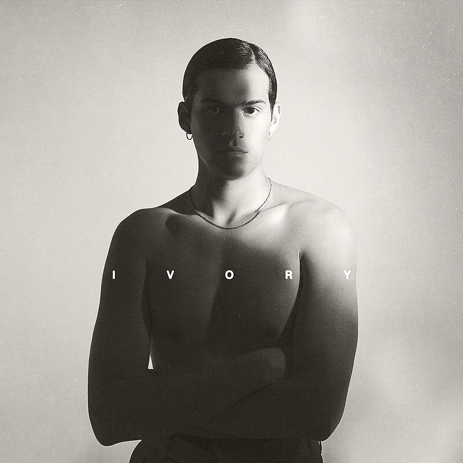 Omar Apollo, IVORY, CD