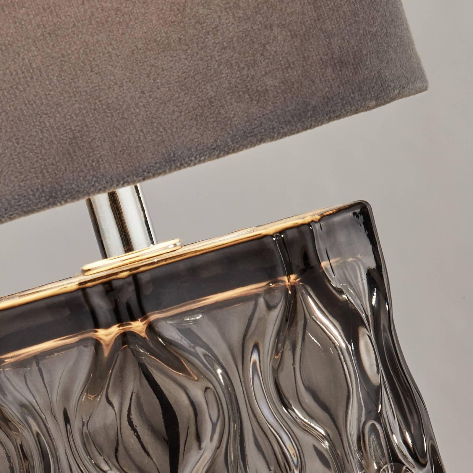 Stolová lampa Nyssa, sivá, textil/kov, 28 cm, E27