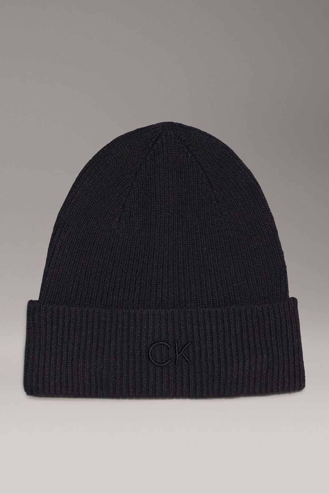 Calvin Klein čiapka s výšivkou
