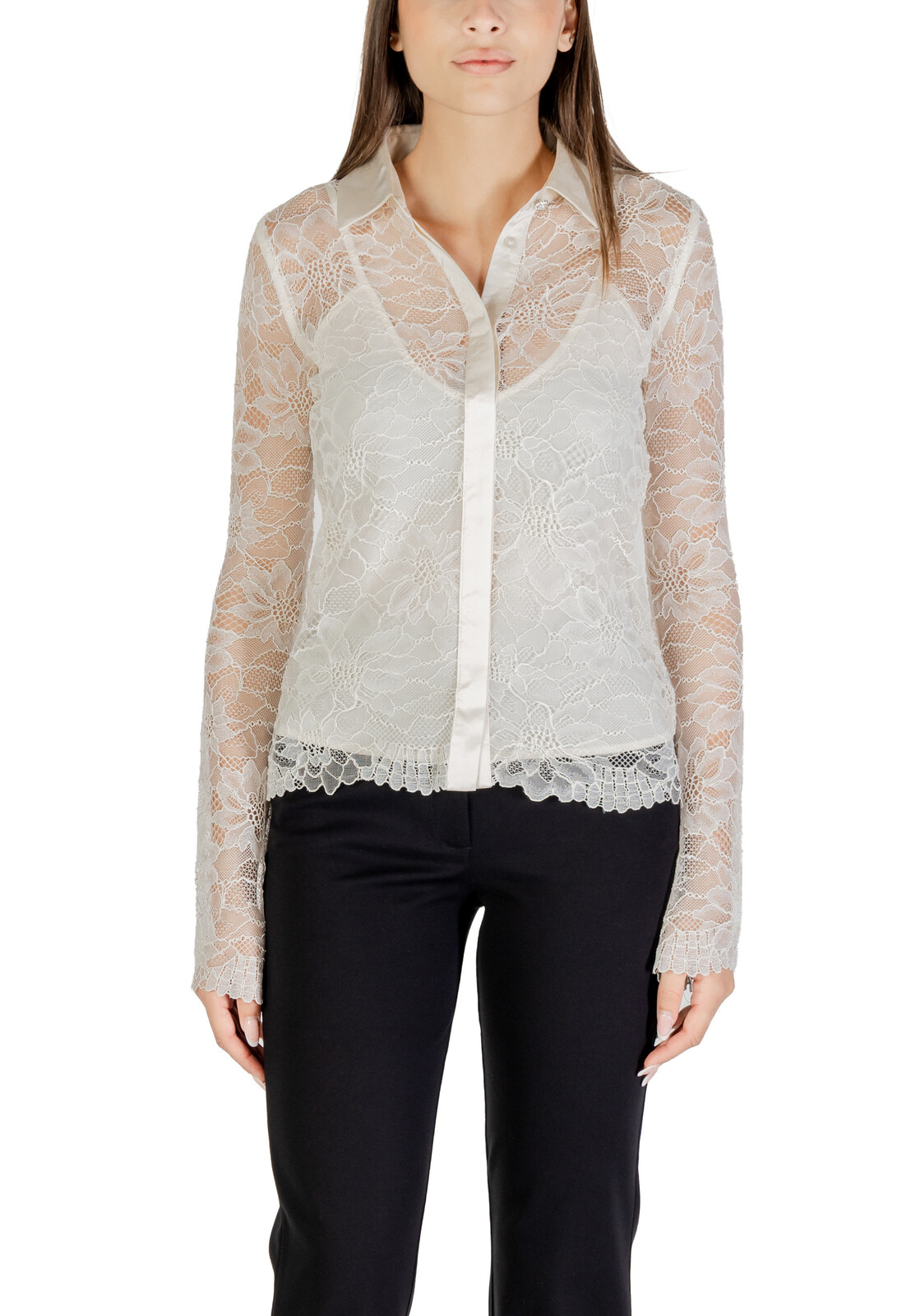 Guess čipkovaná blúzka