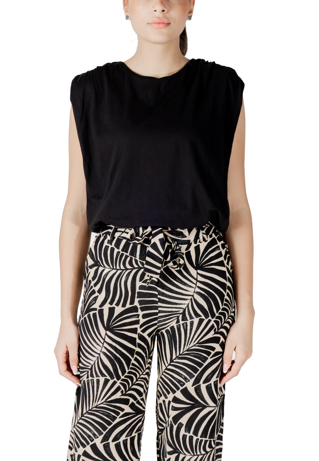 Čierny top bez rukávov Jacqueline De Yong