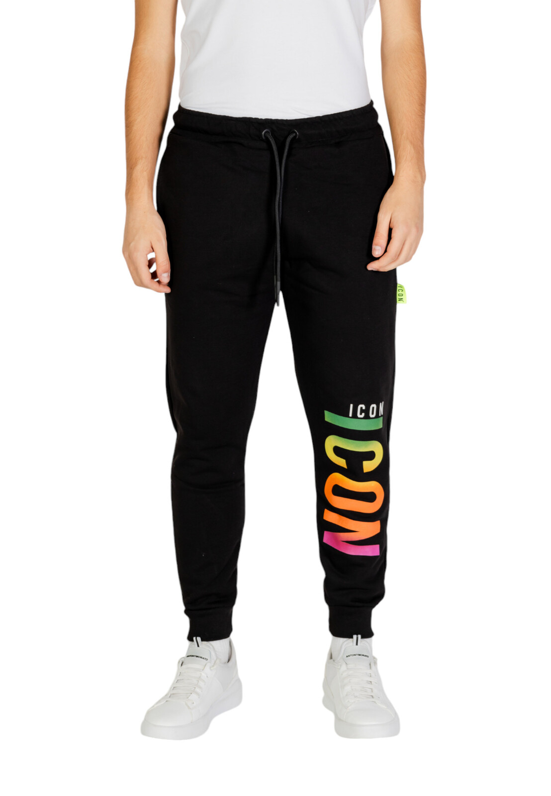 Čierne tepláky Icon s potlačou