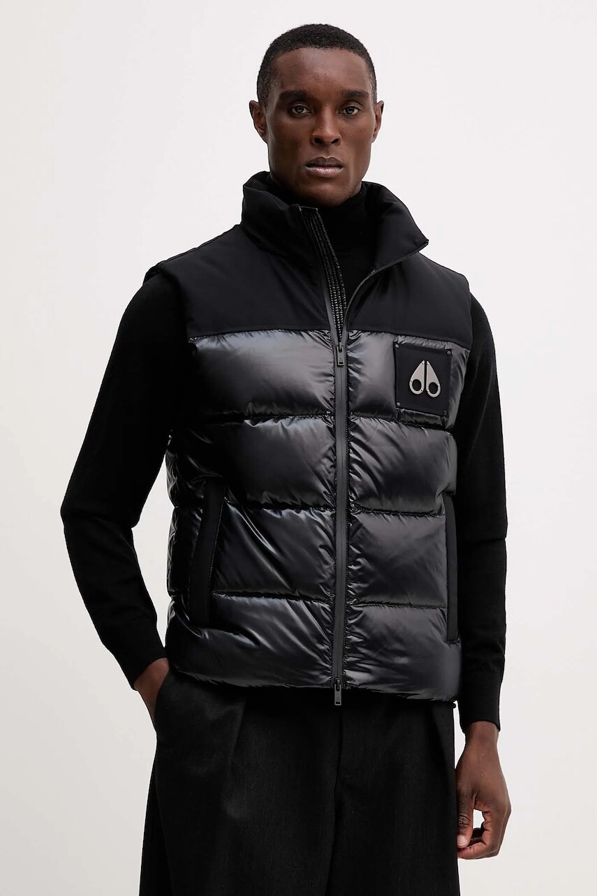 Páperová vesta MOOSE KNUCKLES Victory Peak pánska, čierna farba, zimná, M34MV482