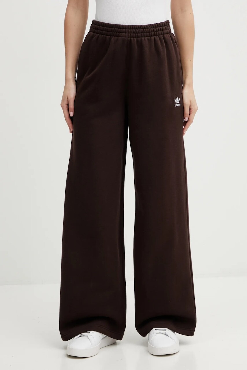 Tepláky adidas Originals Essentials hnedá farba, jednofarebné, KC9135