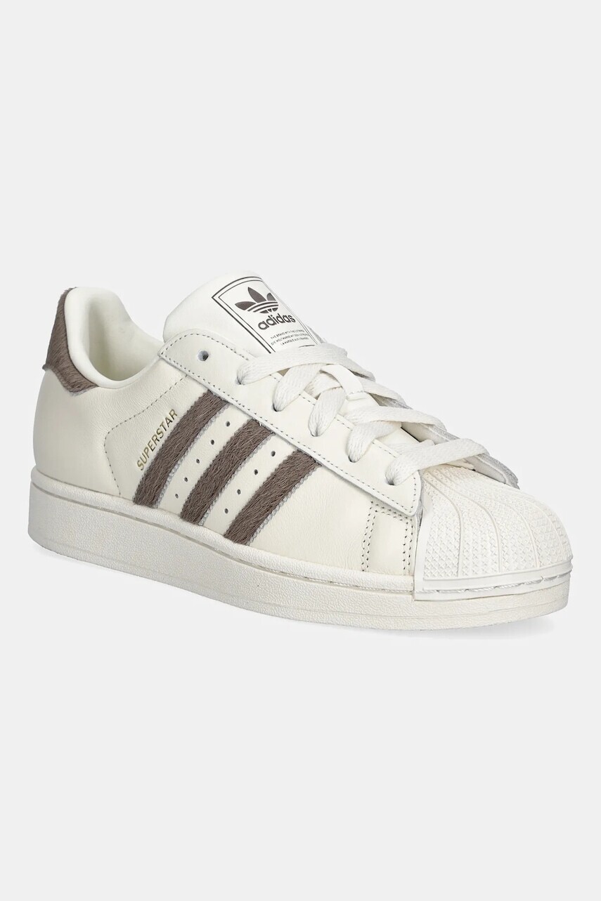 Kožené tenisky adidas Originals Superstar II béžová farba, KI3575
