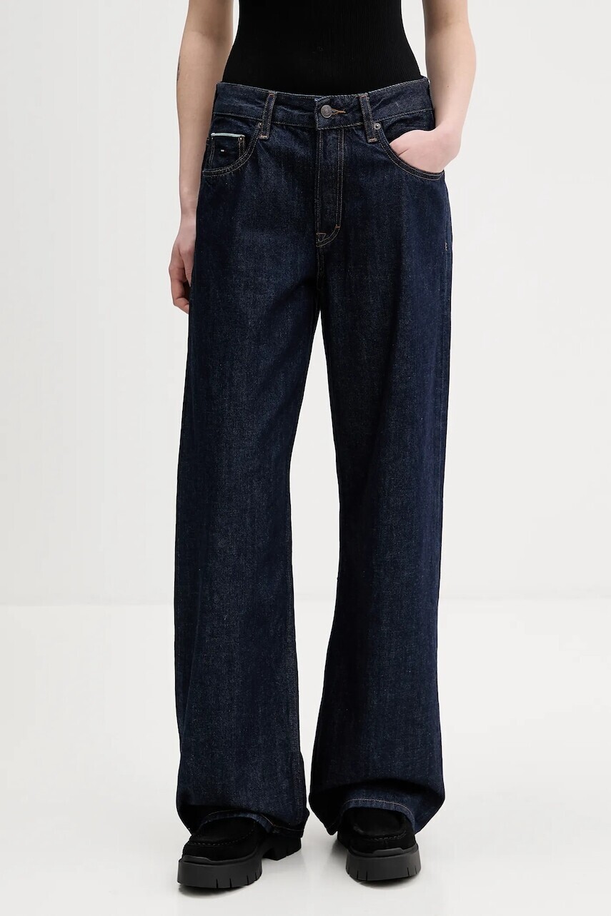 Rifle Tommy Jeans stredne vysoký pás, DW0DW21810